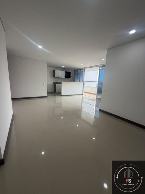 Apartamento de 3 alcobas en arriendo en Las Lomitas, Sabaneta, 90 m² · foto 10 de 24