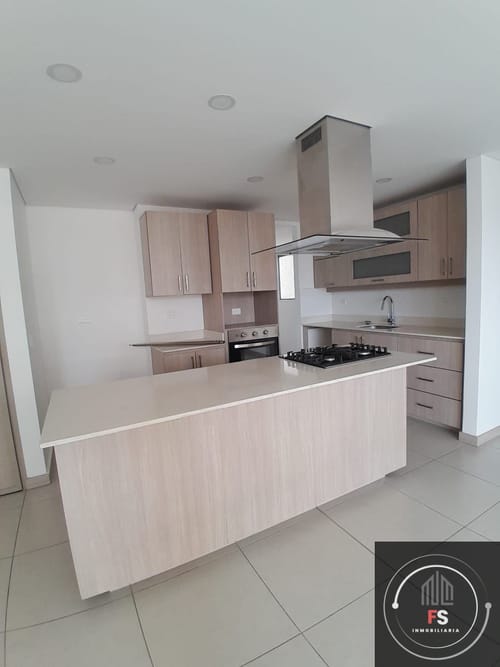 Apartamento de 3 alcobas en arriendo en Lagos De La Doctora, Sabaneta, 105 m² · foto 5 de 20