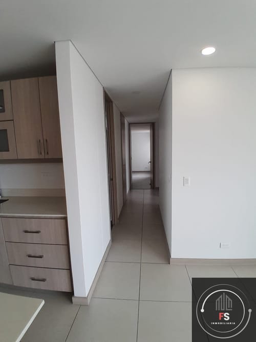 Apartamento de 3 alcobas en arriendo en Lagos De La Doctora, Sabaneta, 105 m² · foto 7 de 20