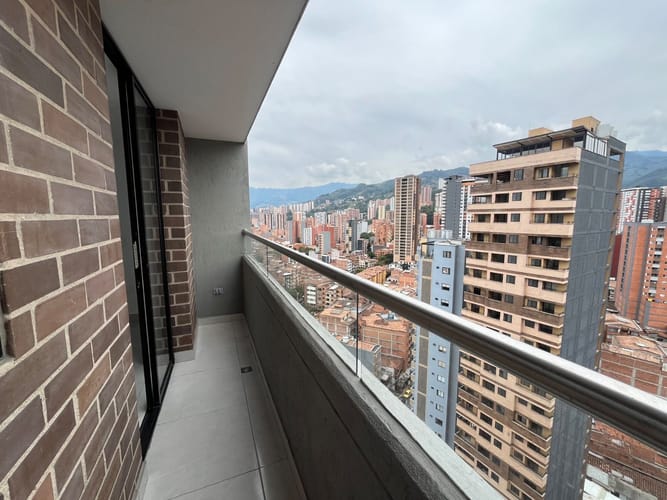 Apartamento de 3 alcobas en arriendo en Calle Larga, Sabaneta, 67 m² · foto 16 de 17