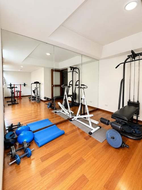 Apartaestudio en venta en Chico Norte, Bogotá, 42 m² · foto 11 de 12