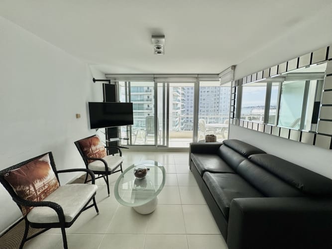 Photo 3 of 22