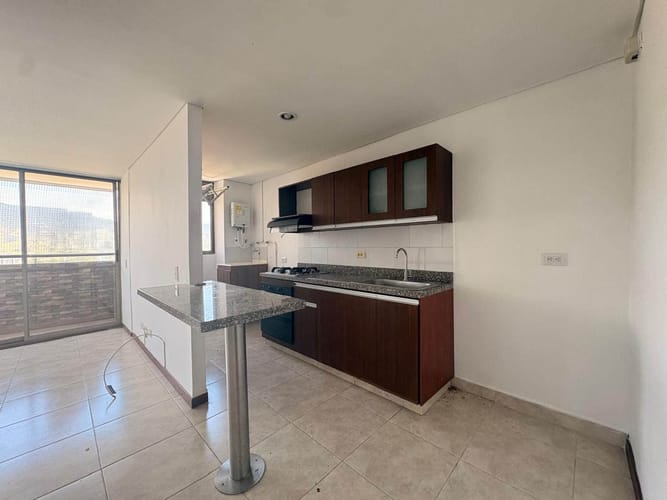 Apartamento de 3 alcobas en arriendo en La Ferreira, La Estrella, 65 m² · foto 4 de 14