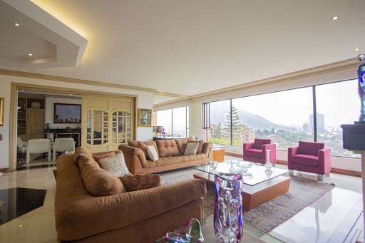 Apartamento de 4 alcobas en venta en Santa Barbara Alta, Bogotá, 403 m² · foto 5 de 24