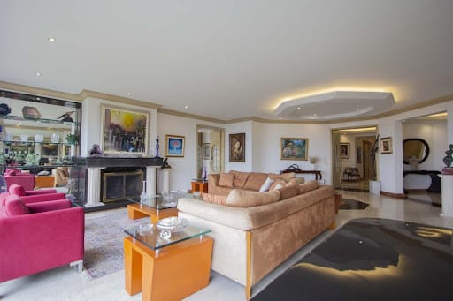 Apartamento de 4 alcobas en venta en Santa Barbara Alta, Bogotá, 403 m² · foto 6 de 24