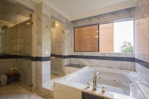Apartamento de 4 alcobas en venta en Santa Barbara Alta, Bogotá, 403 m² · foto 18 de 24