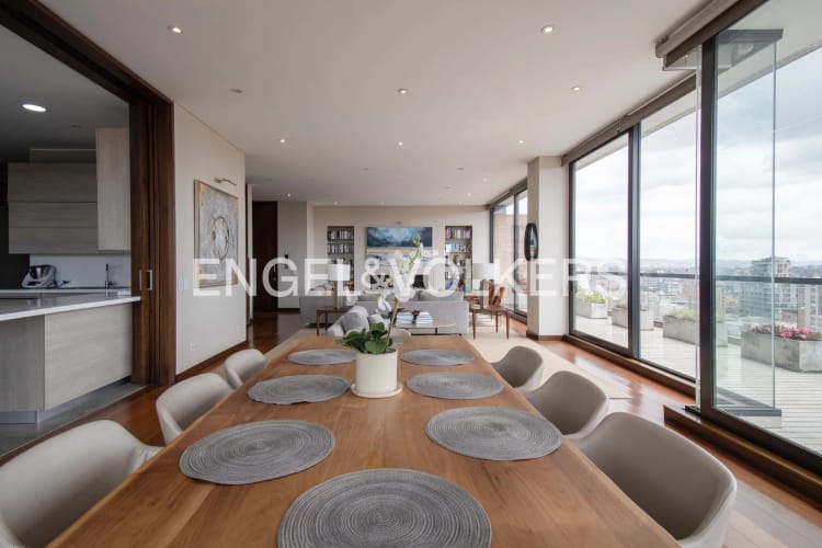 Apartamento de 4 alcobas en venta en La Cabrera, Bogotá, 351 m² · foto 9 de 21
