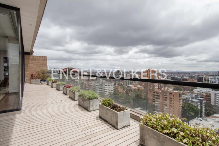 Apartamento de 4 alcobas en venta en La Cabrera, Bogotá, 351 m² · foto 7 de 21