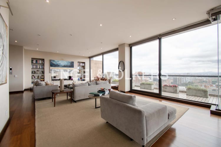 Apartamento de 4 alcobas en venta en La Cabrera, Bogotá, 351 m² · foto 5 de 21