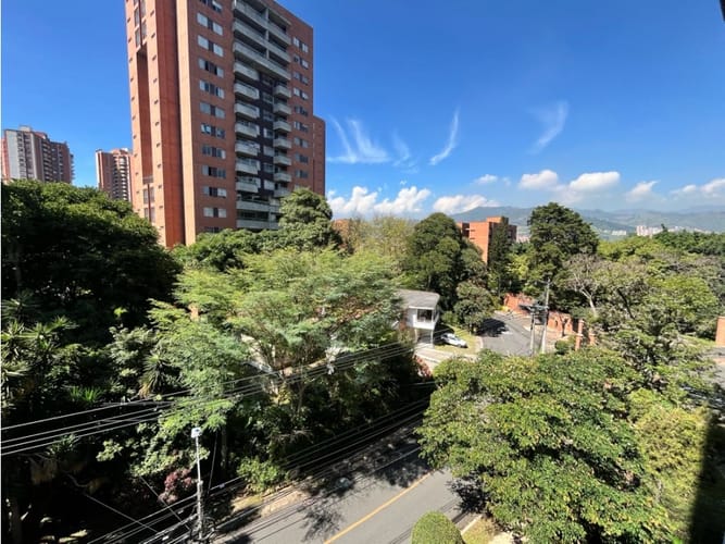 Apartamento de 3 alcobas en arriendo en Santa María De Los Ángeles, Medellín, 101 m² · foto 2 de 24