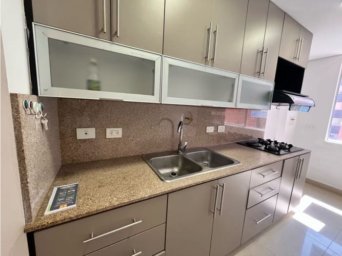 Apartamento de 3 alcobas en arriendo en Santa María De Los Ángeles, Medellín, 101 m² · foto 6 de 24