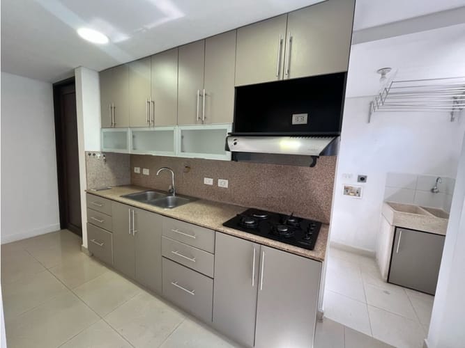 Apartamento de 3 alcobas en arriendo en Santa María De Los Ángeles, Medellín, 101 m² · foto 7 de 24