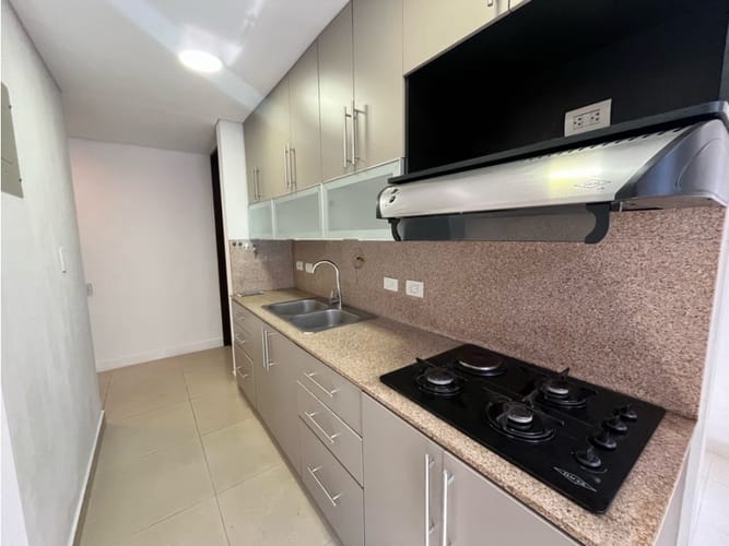 Apartamento de 3 alcobas en arriendo en Santa María De Los Ángeles, Medellín, 101 m² · foto 9 de 24