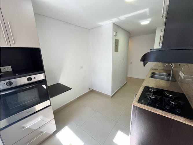 Apartamento de 3 alcobas en arriendo en Santa María De Los Ángeles, Medellín, 101 m² · foto 10 de 24