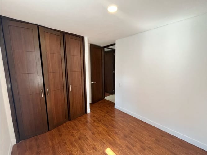 Apartamento de 3 alcobas en arriendo en Santa María De Los Ángeles, Medellín, 101 m² · foto 18 de 24