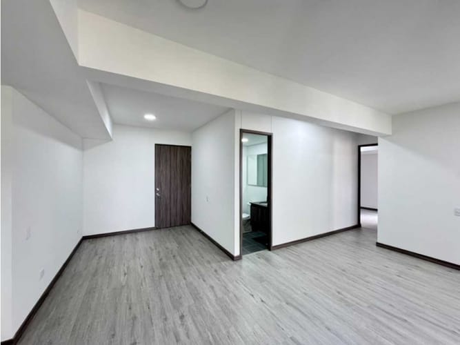 Apartamento de 2 alcobas en venta en Las Palmas, Medellín, 71 m² · foto 5 de 12