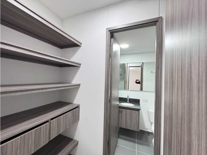 Apartamento de 2 alcobas en venta en Las Palmas, Medellín, 71 m² · foto 12 de 12