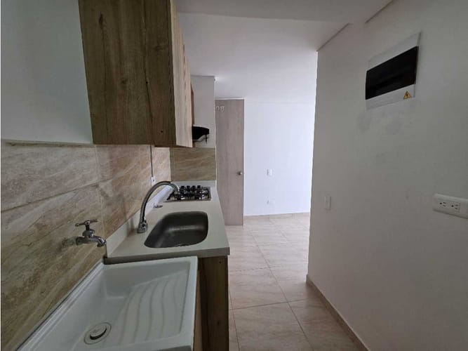 Apartamento de 2 alcobas en venta en La Pilarica, Medellín, 55 m² · foto 3 de 24