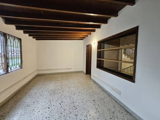 Casa de 9 alcobas en arriendo en Las Lomas, Medellín, 400 m² · foto 14 de 24