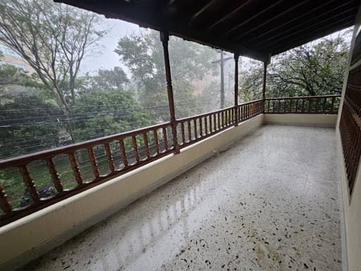 Casa de 9 alcobas en arriendo en Las Lomas, Medellín, 400 m² · foto 16 de 24