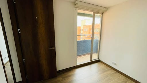 Apartamento de 3 alcobas en arriendo en Conjunto Residencial Boreal, Madrid, 52 m² · foto 2 de 9