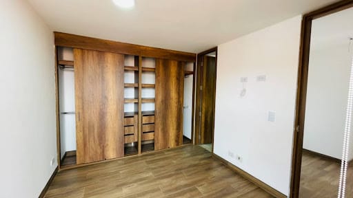 Apartamento de 3 alcobas en arriendo en Conjunto Residencial Boreal, Madrid, 52 m² · foto 3 de 9
