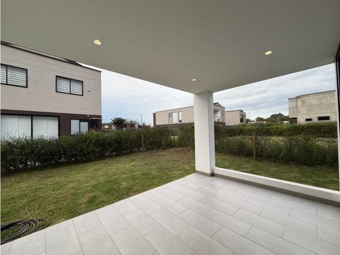 Casa de 3 alcobas en arriendo en Llano Grande, Rionegro, 180 m² · foto 22 de 23