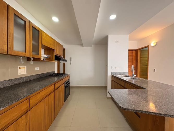 Apartamento de 2 alcobas en arriendo en Betania, Sabaneta, 72 m² · foto 3 de 11