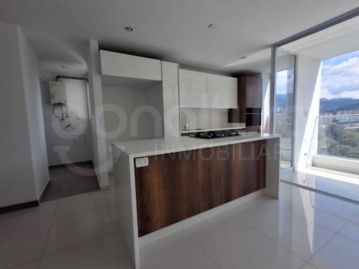 Apartamento de 3 alcobas en venta en Suramérica, Itagüí, 110 m² · foto 2 de 24