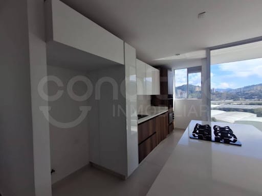 Apartamento de 3 alcobas en venta en Suramérica, Itagüí, 110 m² · foto 3 de 24