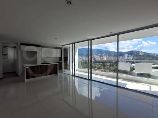 Apartamento de 3 alcobas en venta en Suramérica, Itagüí, 110 m² · foto 5 de 24