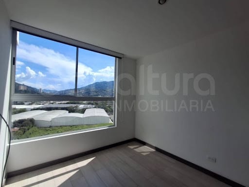 Apartamento de 3 alcobas en venta en Suramérica, Itagüí, 110 m² · foto 14 de 24