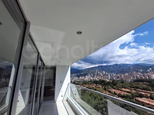 Apartamento de 3 alcobas en venta en Suramérica, Itagüí, 110 m² · foto 18 de 24
