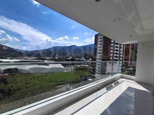 Apartamento de 3 alcobas en venta en Suramérica, Itagüí, 110 m² · foto 19 de 24