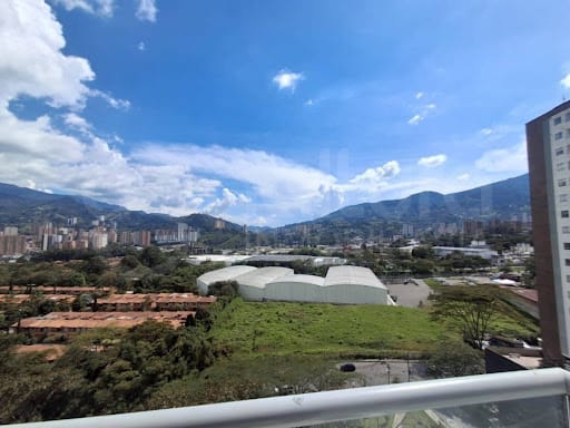 Apartamento de 3 alcobas en venta en Suramérica, Itagüí, 110 m² · foto 21 de 24