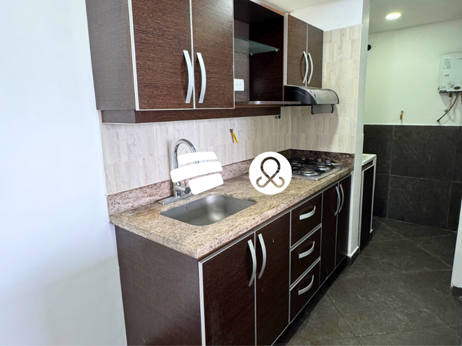 Apartamento de 2 alcobas en venta en Loma Del Indio, Medellín, 53 m² · foto 2 de 16