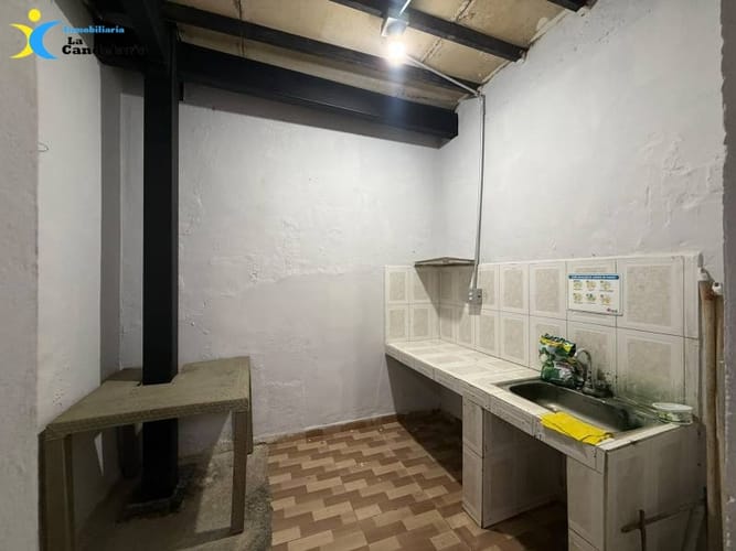 Casa de 4 alcobas en arriendo en Campo Valdes No.2, Medellín, 300 m² · foto 11 de 24