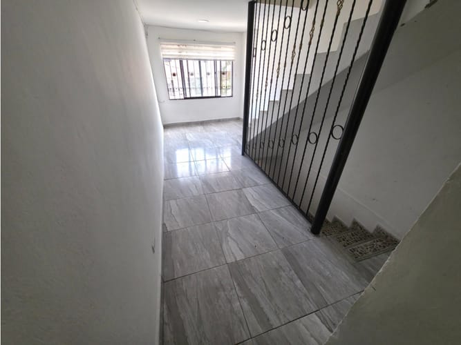 Apartamento de 3 alcobas en arriendo en Caicedo, Medellín, 80 m² · foto 3 de 24