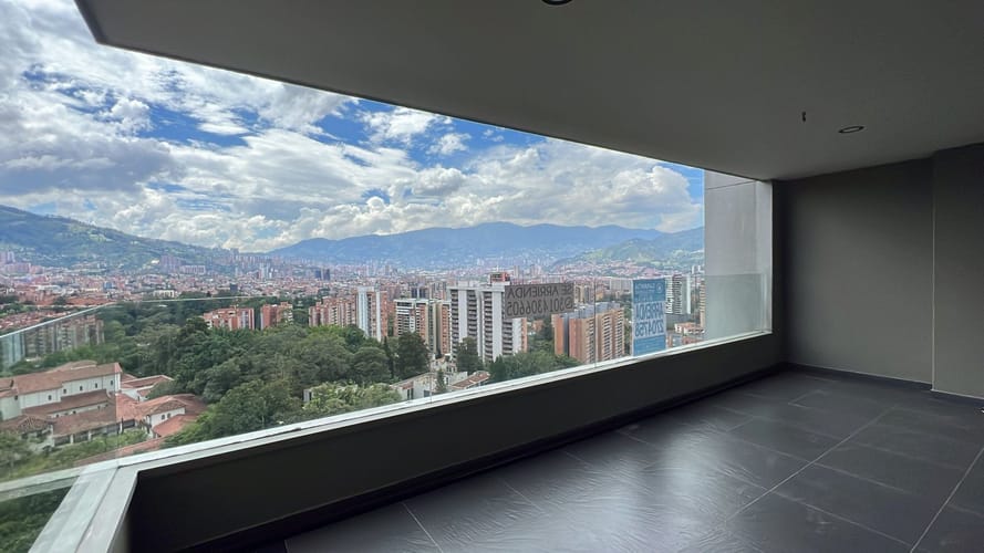 Apartamento de 2 alcobas en arriendo en San Lucas, Medellín, 133 m² · foto 7 de 16
