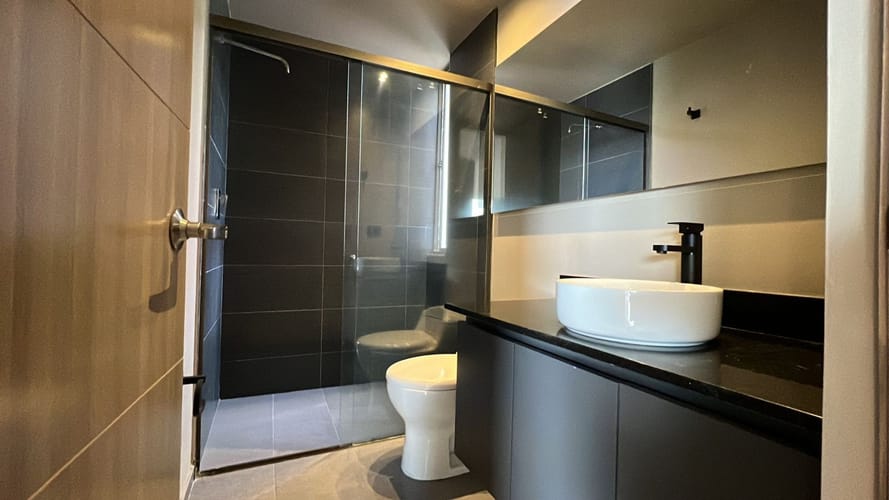 Apartamento de 2 alcobas en arriendo en San Lucas, Medellín, 133 m² · foto 8 de 16
