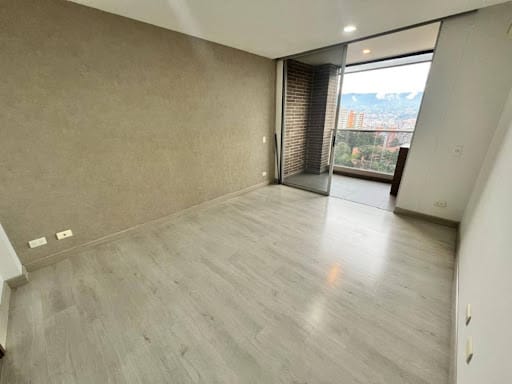 Apartamento de 2 alcobas en arriendo en El Diamante 2, Envigado, 91 m² · foto 7 de 14