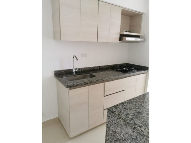 Apartamento de 3 alcobas en venta en Galicia, Pereira, 70 m² · foto 8 de 24
