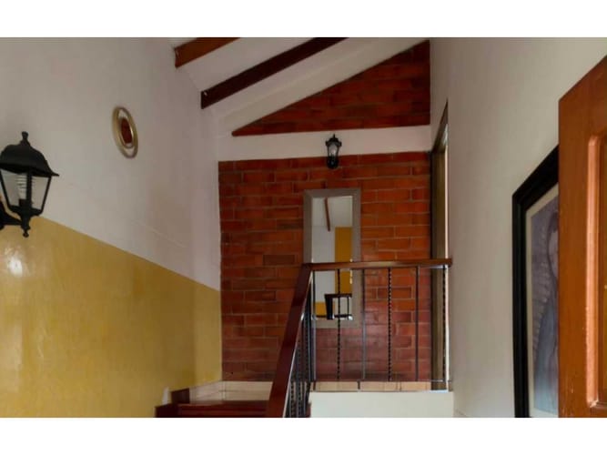 Casa de 3 alcobas en venta en Vía El Caimo, Armenia, 180 m² · foto 9 de 12