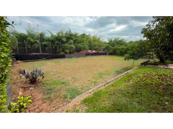 Casa de 3 alcobas en venta en Vía El Caimo, Armenia, 180 m² · foto 11 de 12