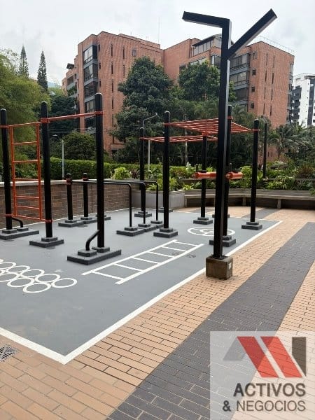 Apartamento de 2 alcobas en arriendo en Los Balsos, Medellín, 87 m² · foto 8 de 12