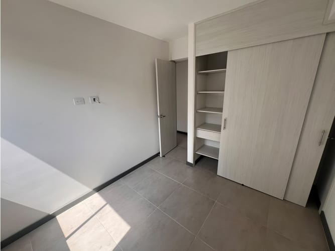 Apartamento en arriendo en Las Lomitas, Sabaneta, 90 m² · foto 15 de 24