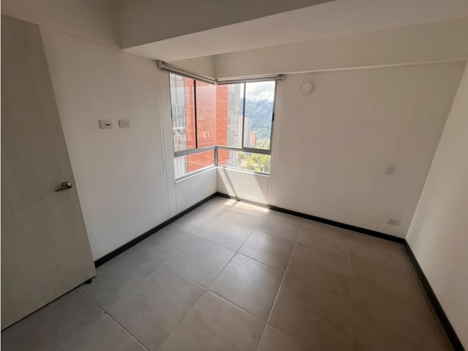 Apartamento en arriendo en Las Lomitas, Sabaneta, 90 m² · foto 16 de 24
