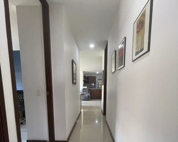 Apartamento de 3 alcobas en venta en La Inmaculada, Envigado, 86 m² · foto 7 de 12