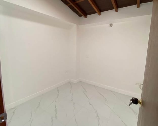 Apartamento de 3 alcobas en arriendo en Belén, Medellín, 120 m² · foto 3 de 11