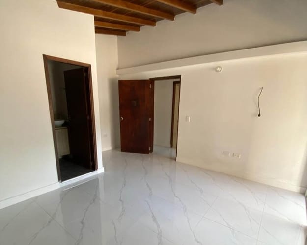 Apartamento de 3 alcobas en arriendo en Belén, Medellín, 120 m² · foto 8 de 11